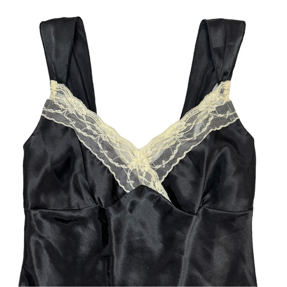 Y2k Dark Coquette Black Lace Trim Chemise Cami Surplice Neck Top - Picture 2 of 5